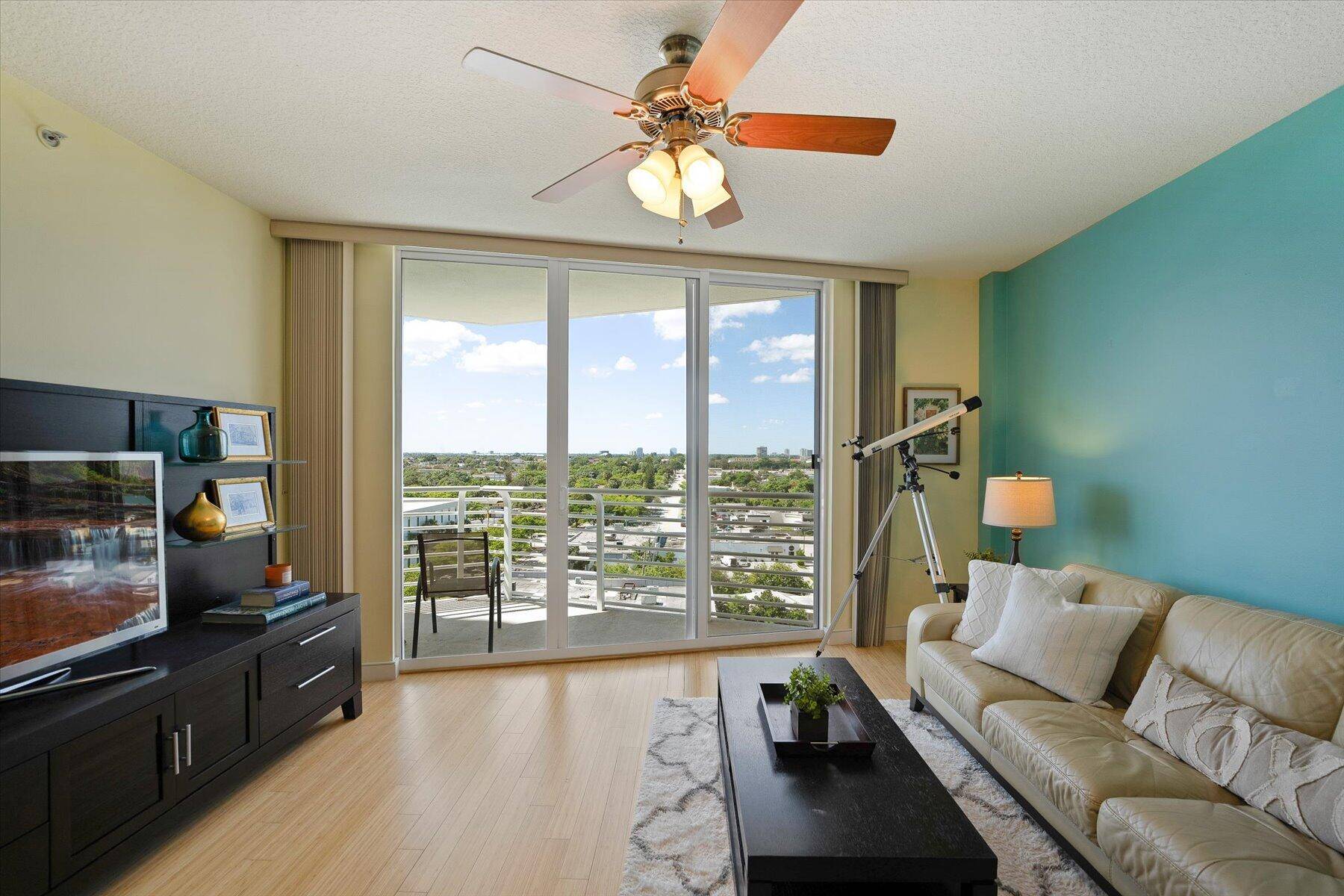 West Palm Beach, FL 33401,1551 N Flagler DR 909