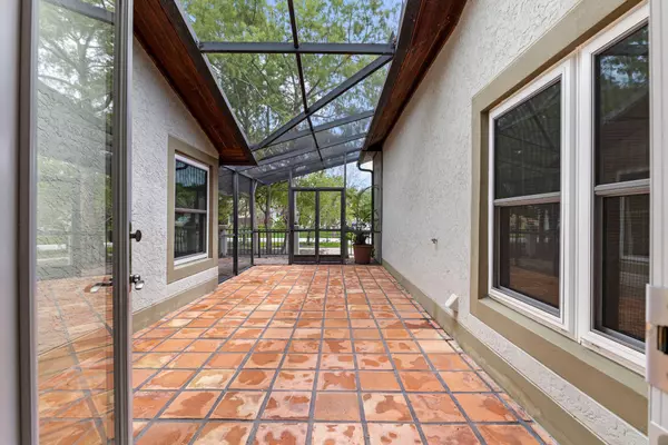 Deerfield Beach, FL 33442,3898 NW 1st DR