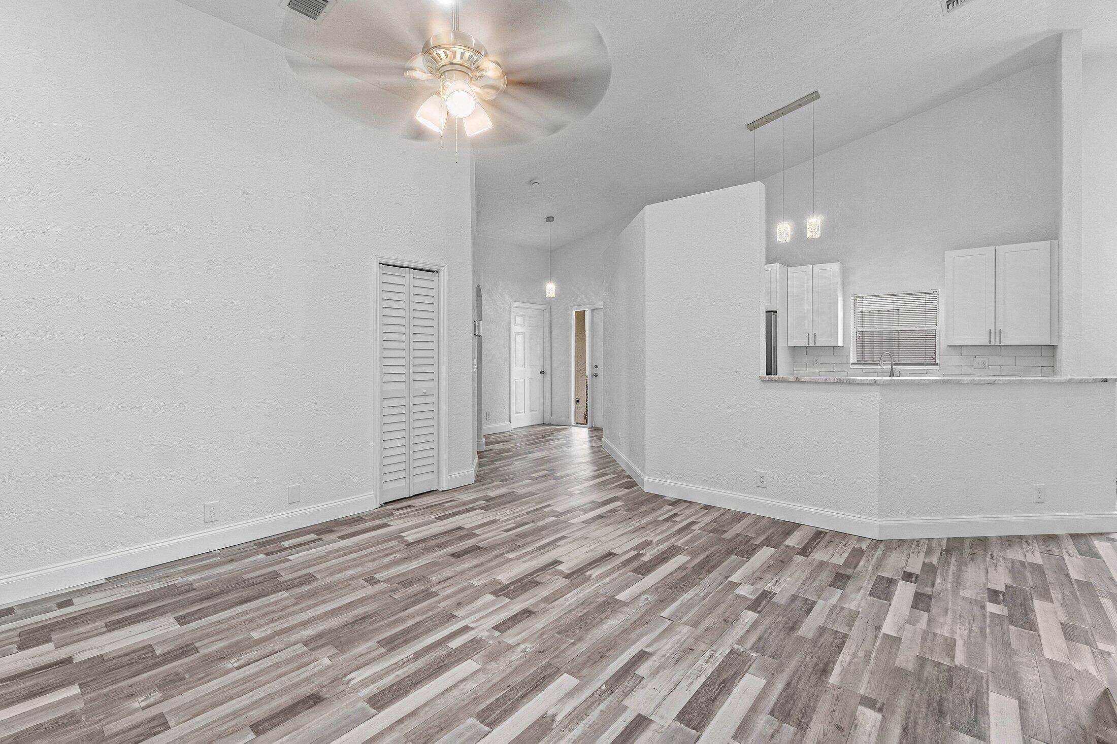 Delray Beach, FL 33484,15465 Lake Gardenia PL