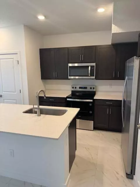 Haverhill, FL 33415,5040 Elderberry ST