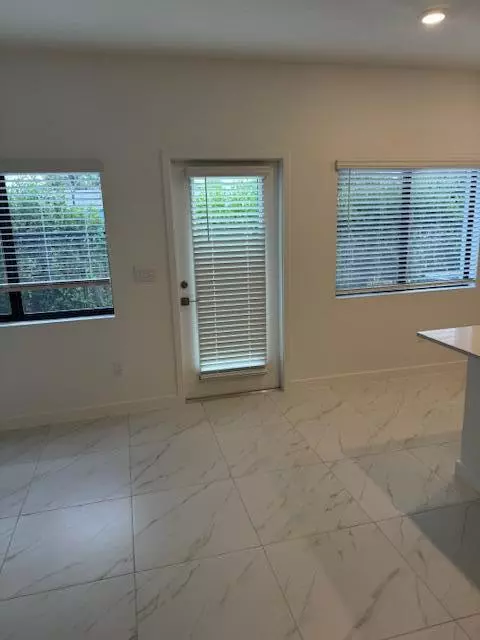 Haverhill, FL 33415,5040 Elderberry ST