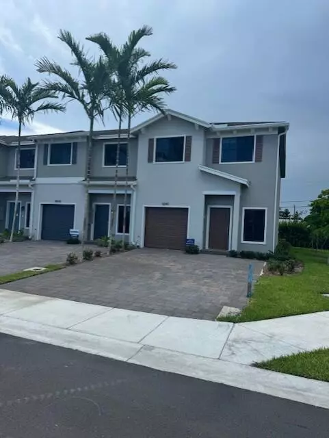 Haverhill, FL 33415,5040 Elderberry ST