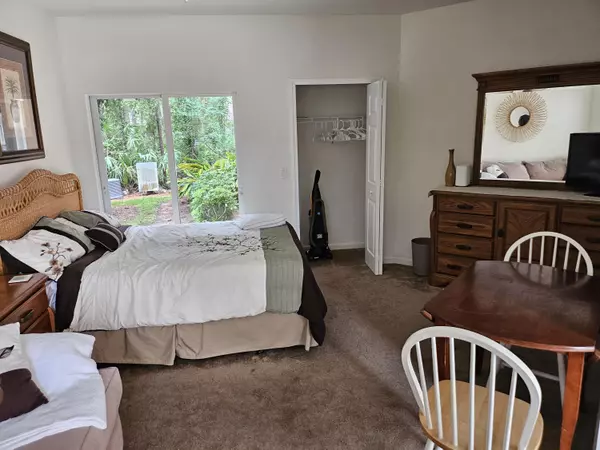 Port Saint Lucie, FL 34986,8917 Sandshot CT B