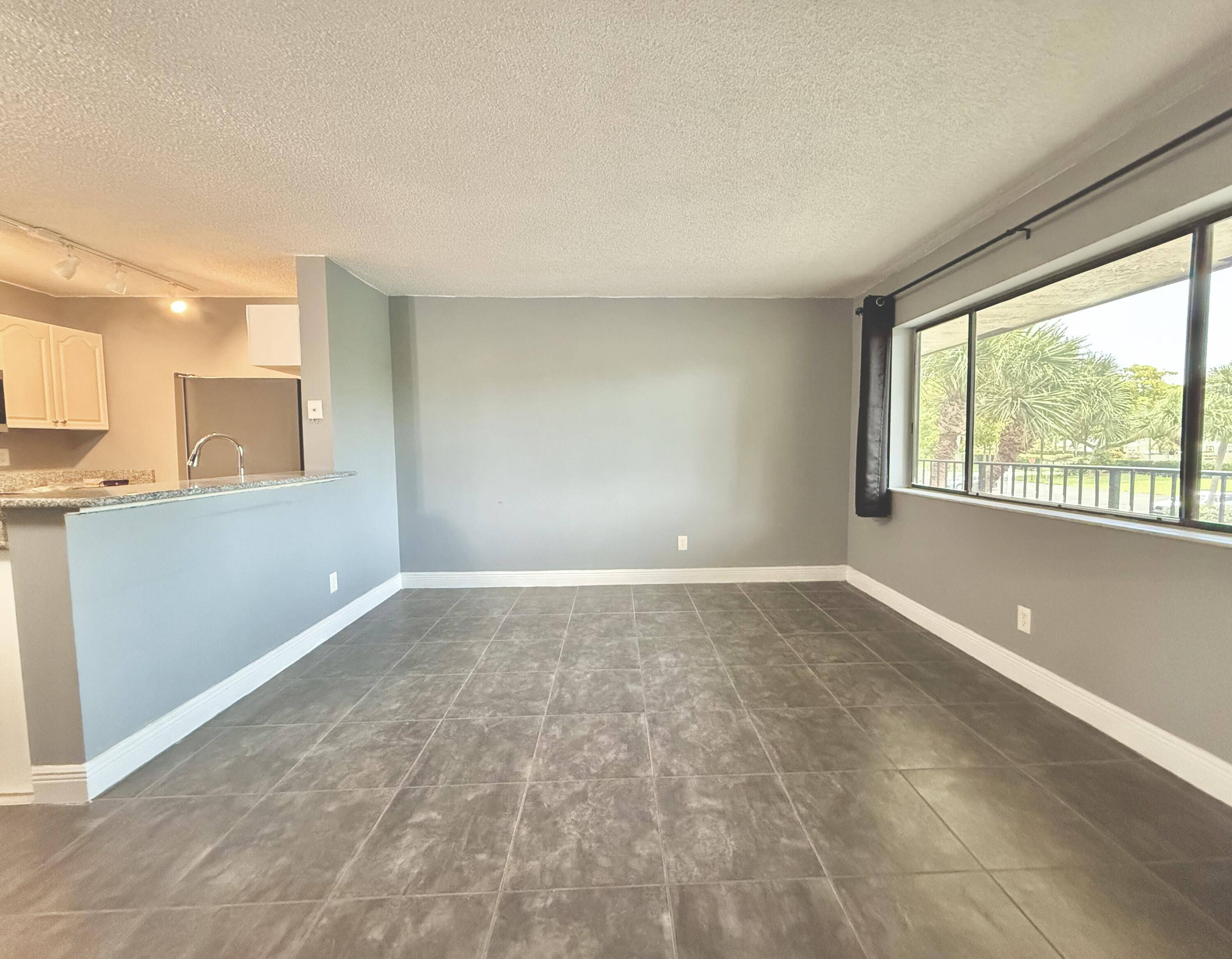 Boynton Beach, FL 33436,1625 W Meadows CIR