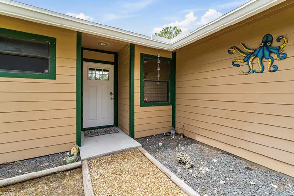 Loxahatchee, FL 33470,17918 N 46th CT