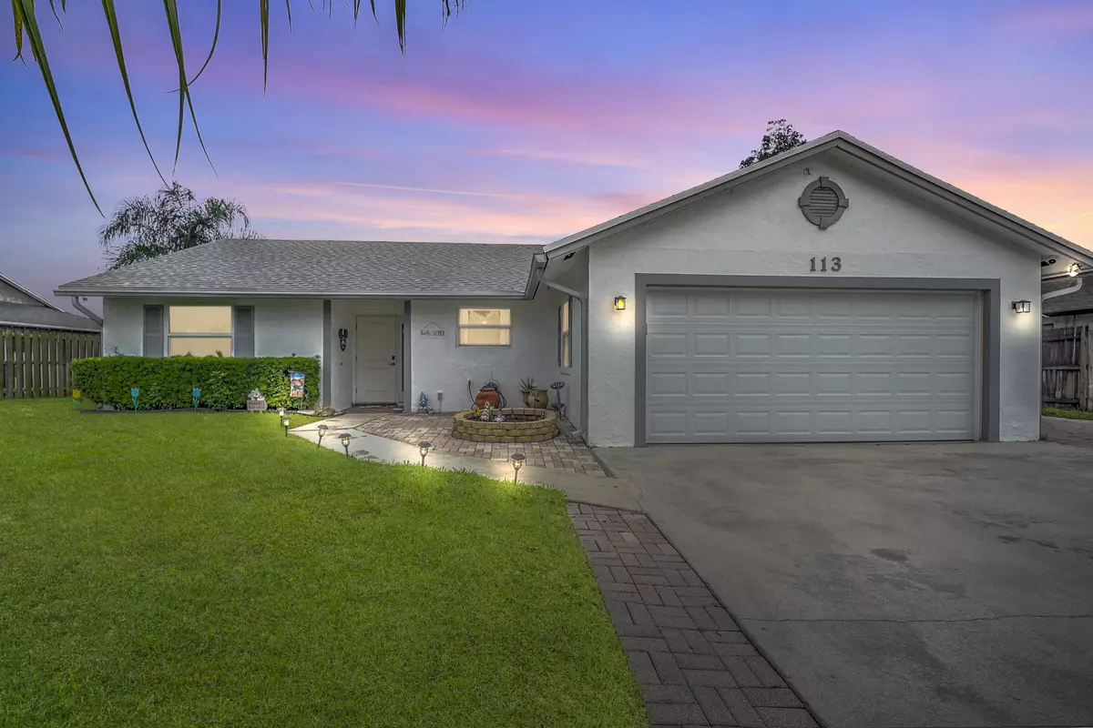 Royal Palm Beach, FL 33411,113 Prado ST