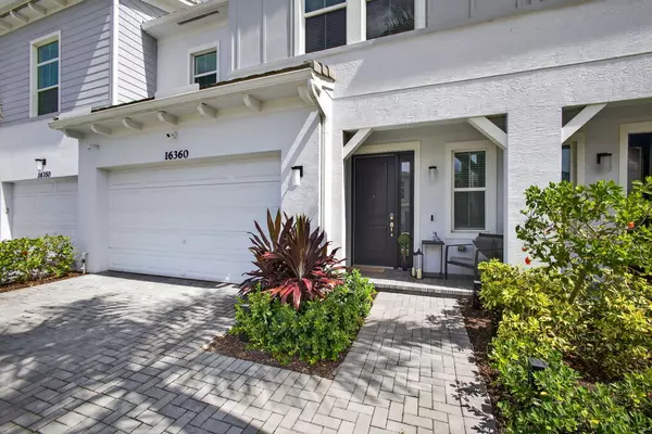 Westlake, FL 33470,16360 Oakview DR
