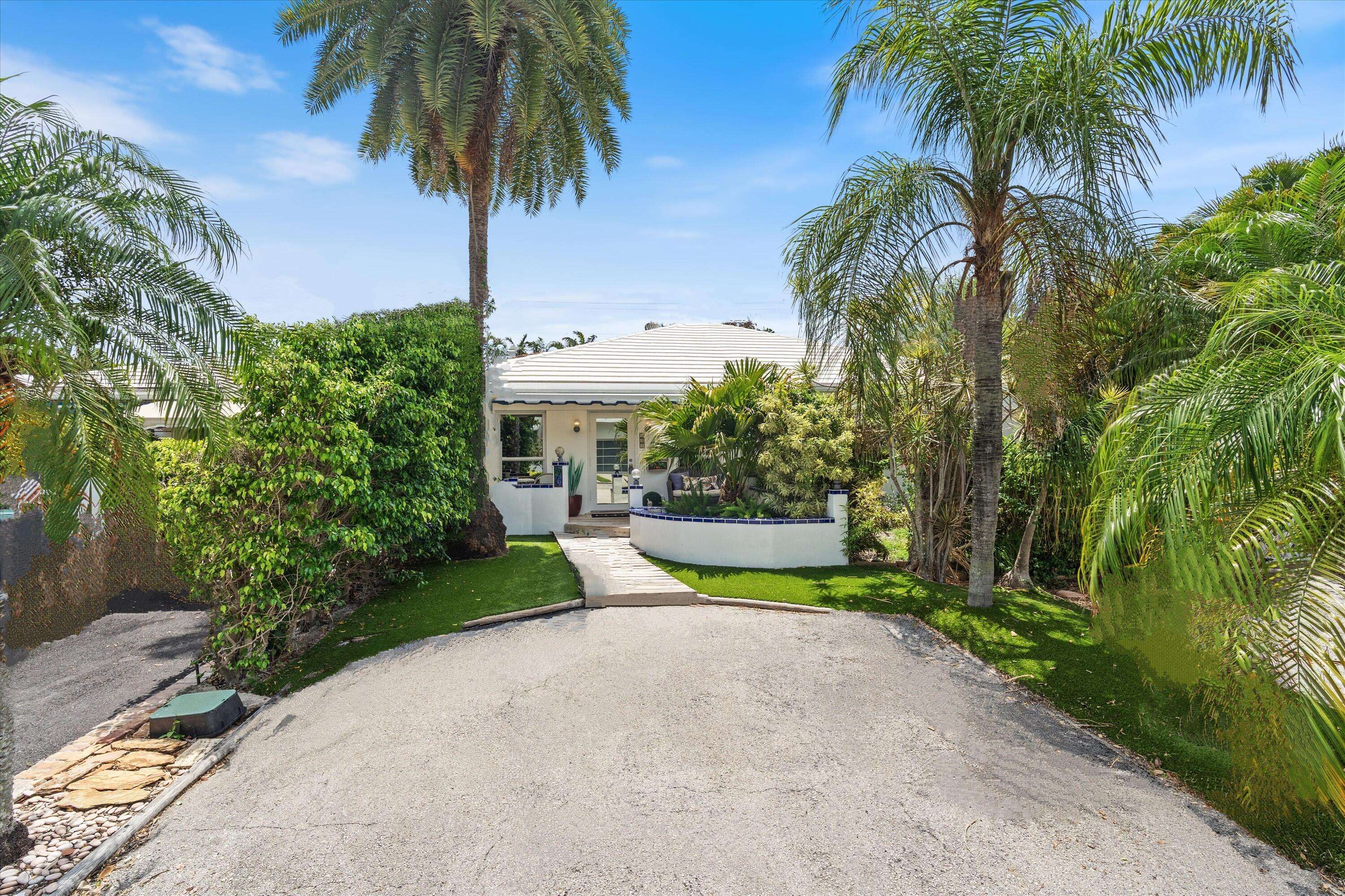 Delray Beach, FL 33483,135 Macfarlane DR