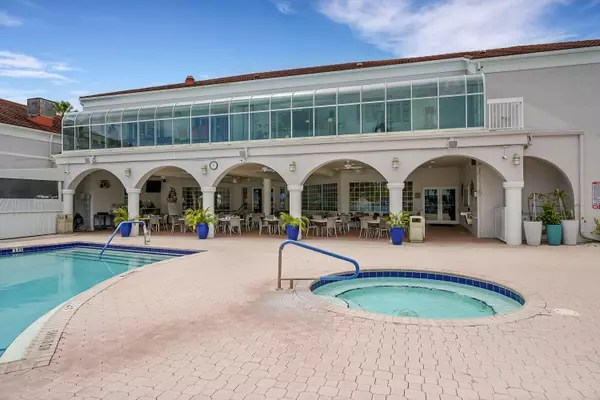 5379 Verona DR H, Boynton Beach, FL 33437