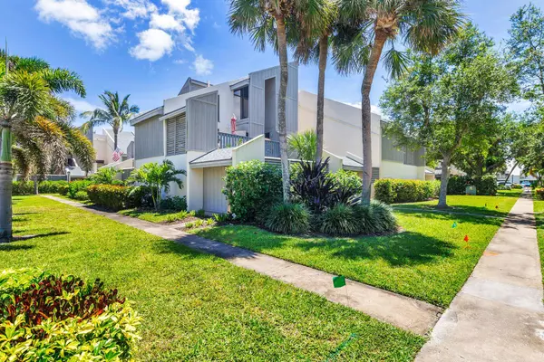 Jupiter, FL 33477,1605 S Us Highway 1 13d