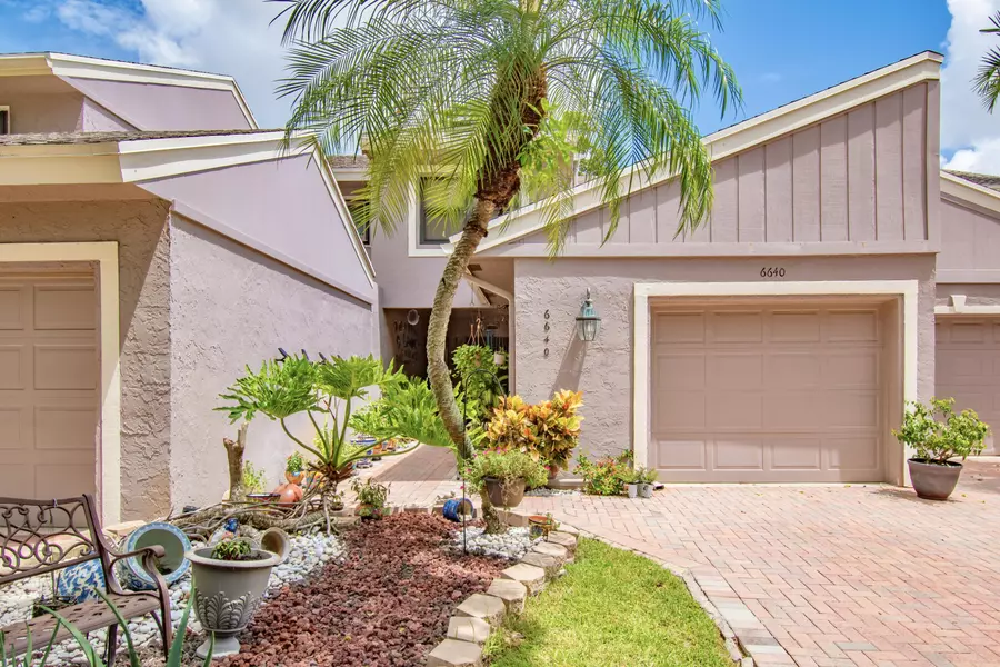 6640 Thornhill CT, Boca Raton, FL 33433