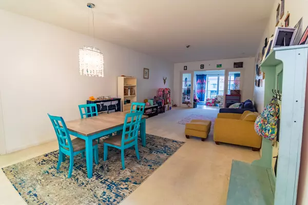 Fort Pierce, FL 34949,19 W Harbour Isle DR Ph04