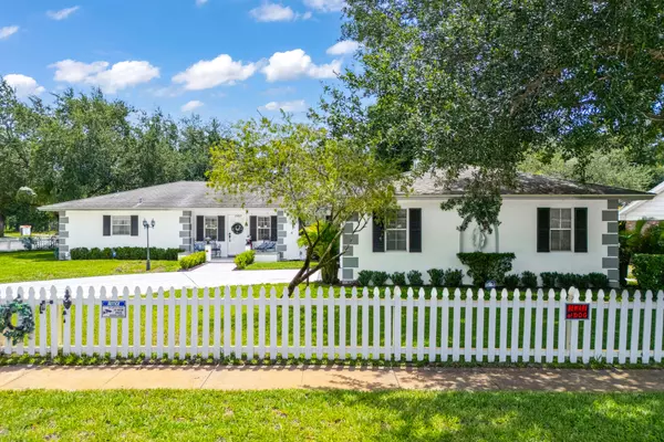 2102 S 26th ST, Fort Pierce, FL 34947