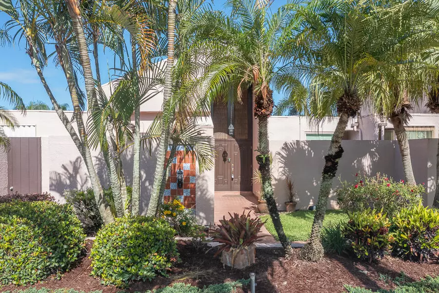 3320 SE Sandpiper CIR, Port Saint Lucie, FL 34952