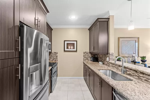 Lake Worth, FL 33463,5957 Monterra Club DR