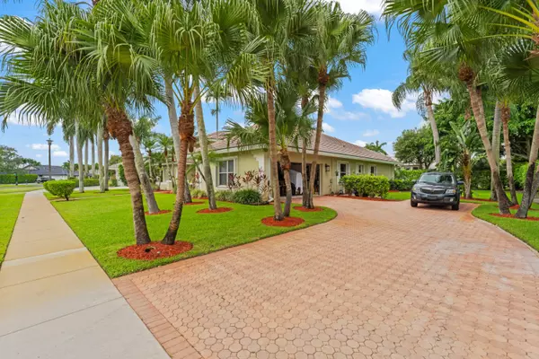 Wellington, FL 33414,2156 Greenview Cove DR