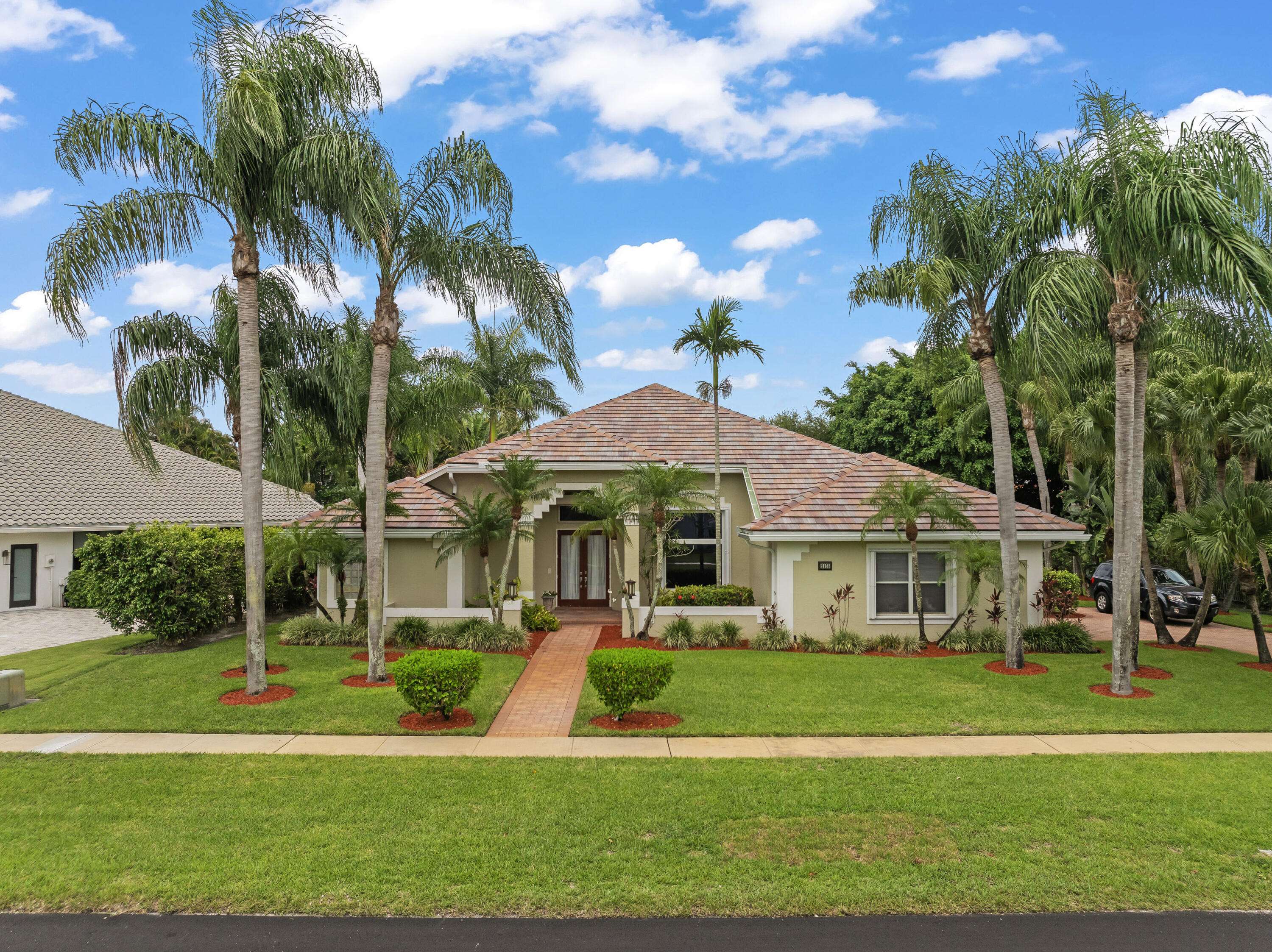 Wellington, FL 33414,2156 Greenview Cove DR