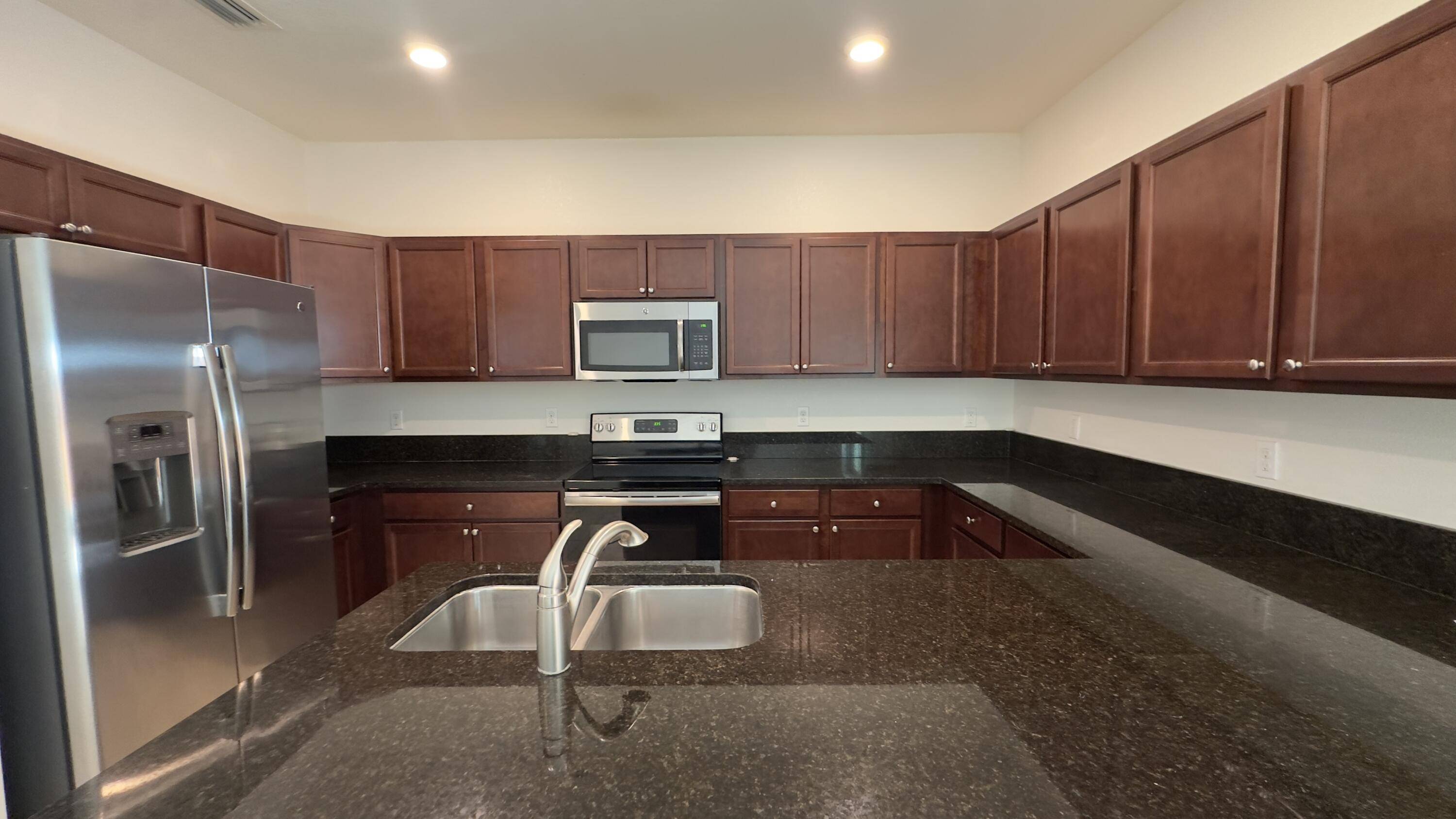 West Palm Beach, FL 33417,5283 Ellery TER