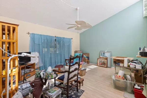 West Palm Beach, FL 33406,2650 Boundbrook BLVD 110