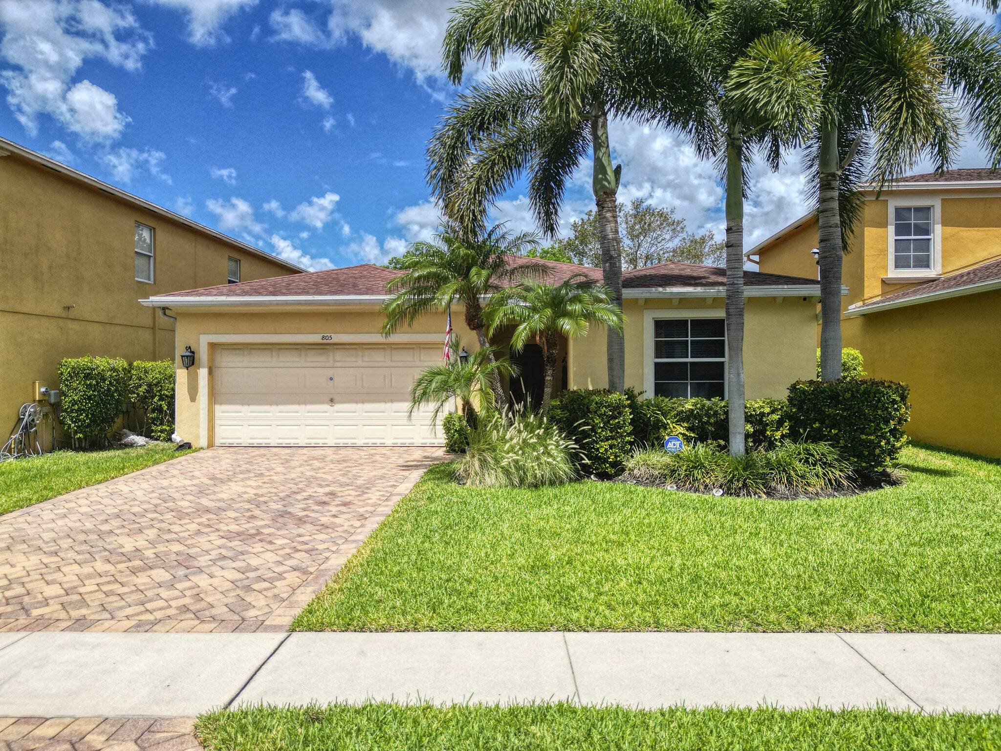 805 Quartz TER, West Palm Beach, FL 33413