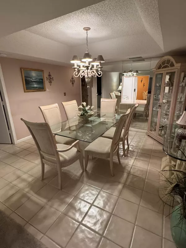 South Palm Beach, FL 33480,3501 S Ocean BLVD 406