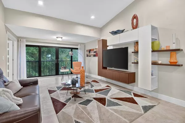 Boca Raton, FL 33434,8305 E Boca Glades BLVD