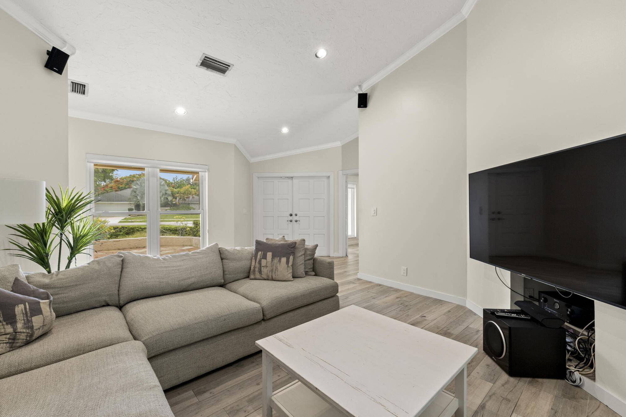 Wellington, FL 33414,13385 Kingsbury DR