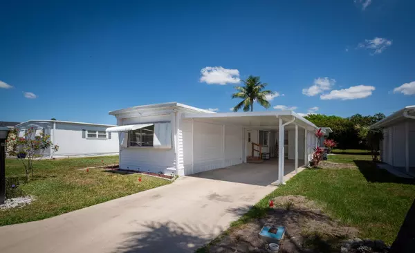 Boca Raton, FL 33433,8351 Chisum TRL