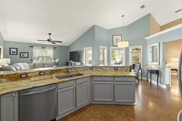 Wellington, FL 33414,1183 Lake Breeze DR