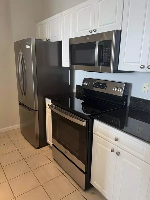 West Palm Beach, FL 33401,651 Okeechobee BLVD 1105