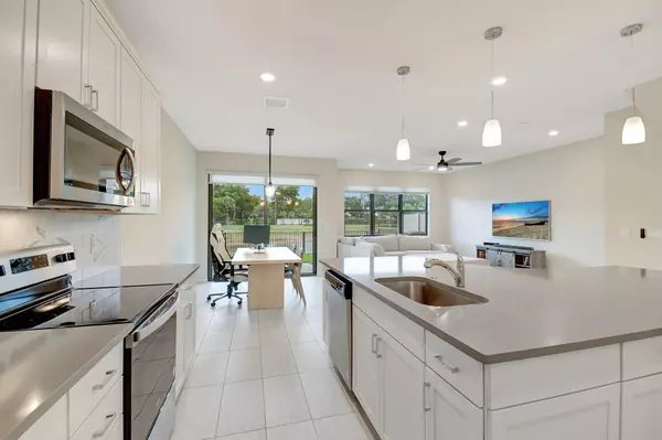 Oakland Park, FL 33309,2138 S Appleton CIR