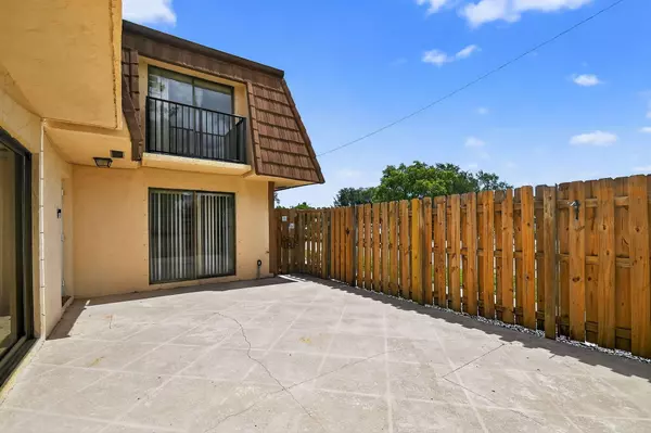 West Palm Beach, FL 33415,2477 Caroma LN