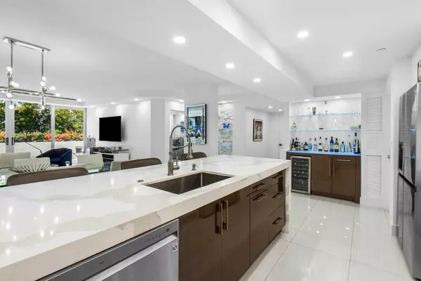 Highland Beach, FL 33487,4750 S Ocean BLVD 110