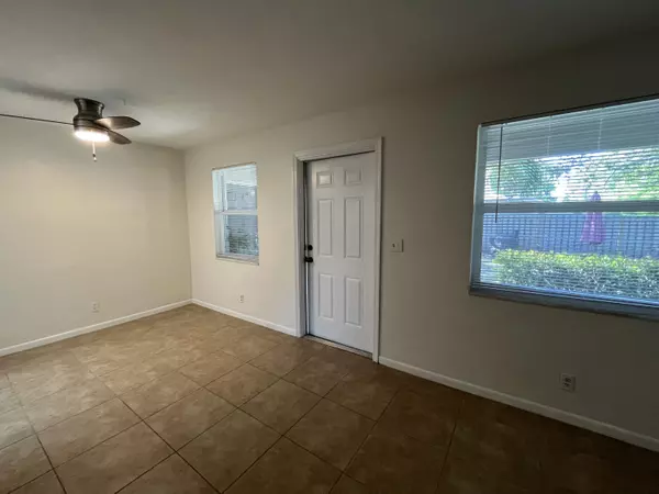 Delray Beach, FL 33444,324 SE 4th AVE 324