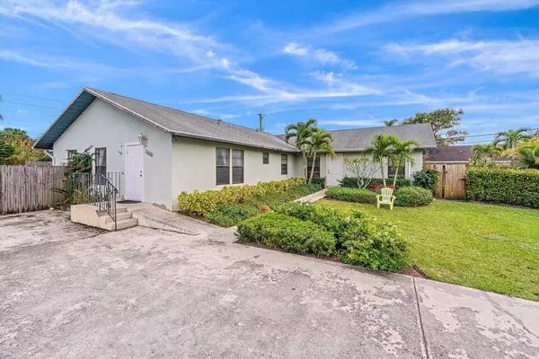 6030 Wolfe ST, Jupiter, FL 33458