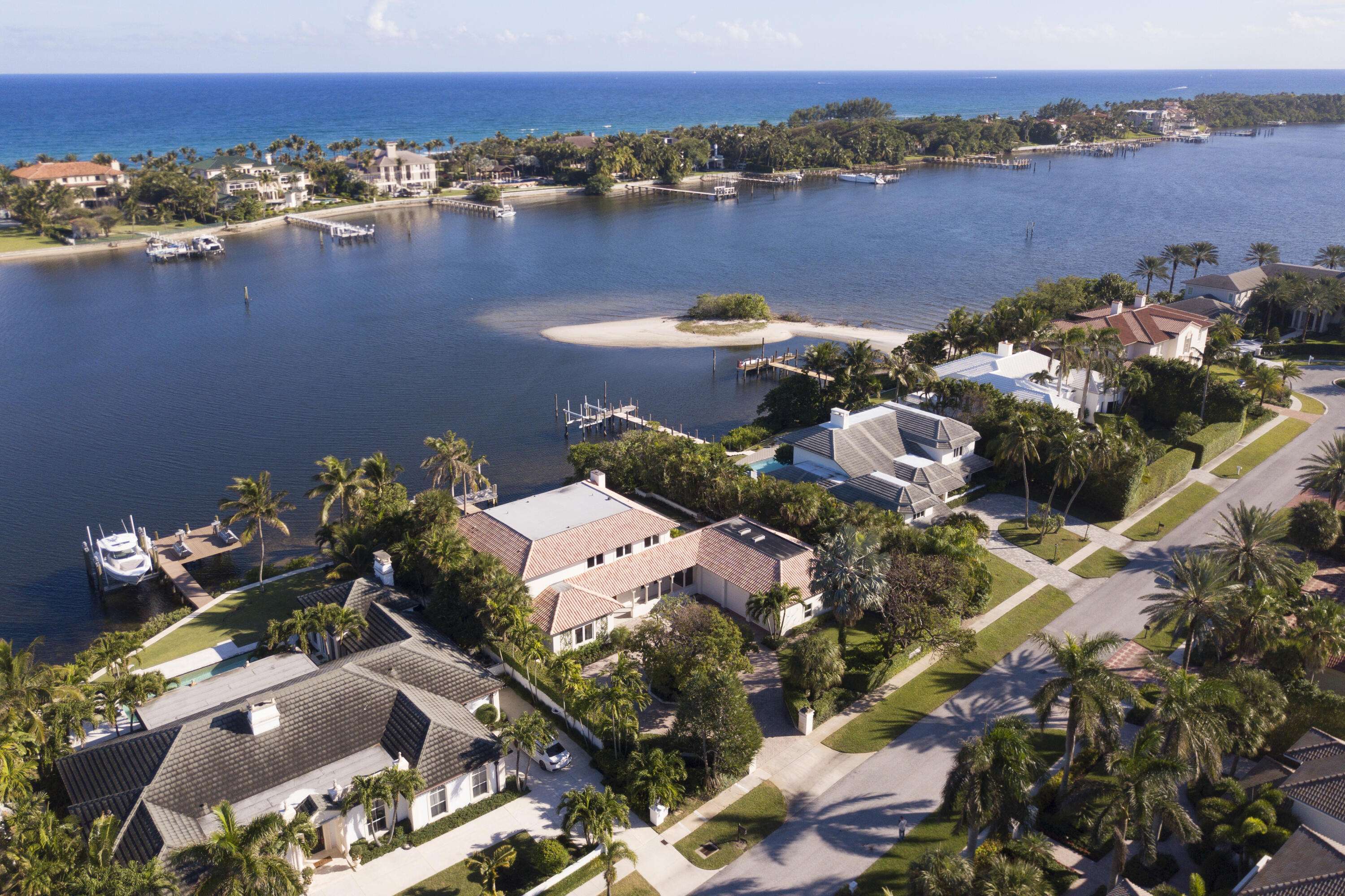 1690 Lands End RD, Manalapan, FL 33462