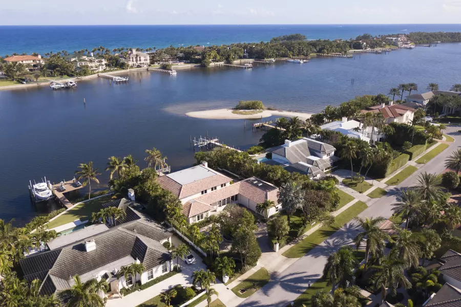 1690 Lands End RD, Manalapan, FL 33462