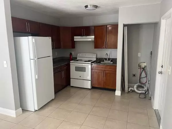 Delray Beach, FL 33444,1713 NE 3rd AVE