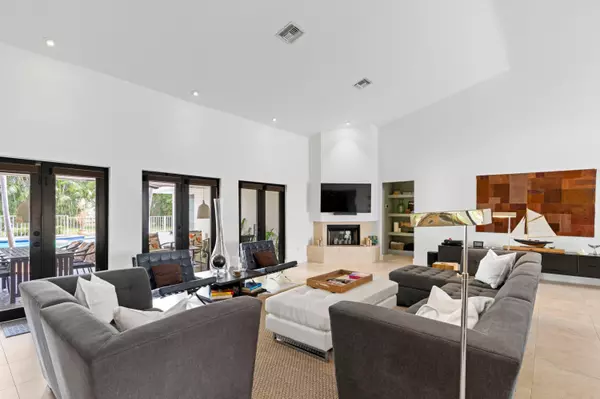 Boca Raton, FL 33487,473 Oregon LN