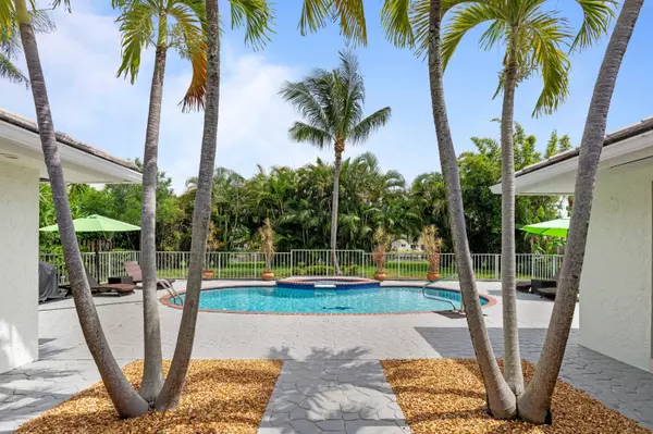 Boca Raton, FL 33487,473 Oregon LN