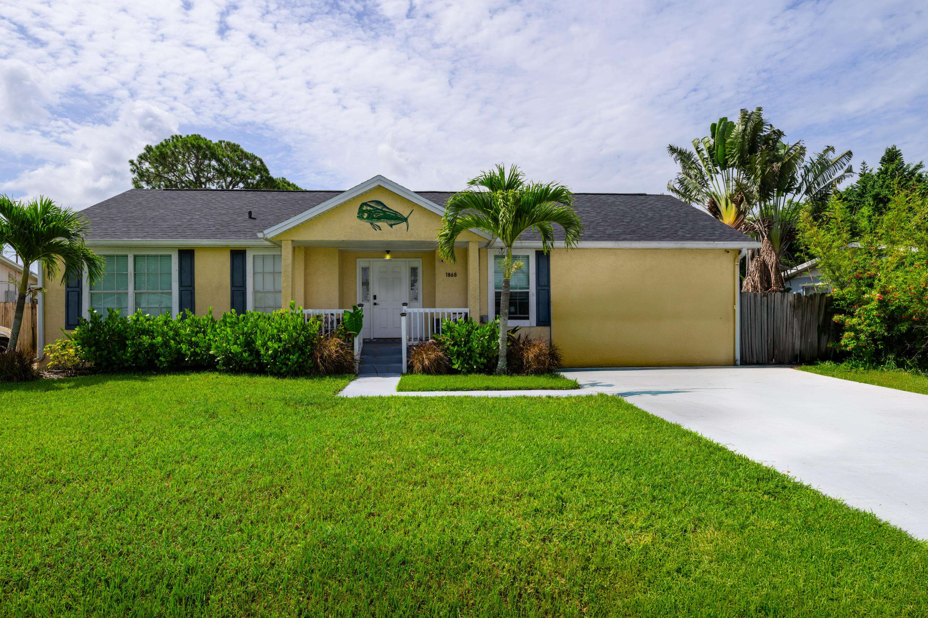 1868 SE Monroe ST, Stuart, FL 34997