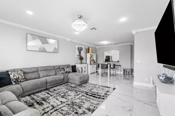 Riviera Beach, FL 33404,2196 Oakmont DR