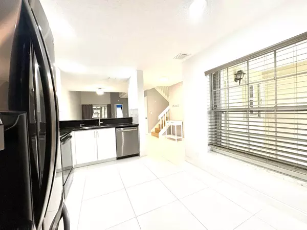 Greenacres, FL 33415,1704 Maplewood DR