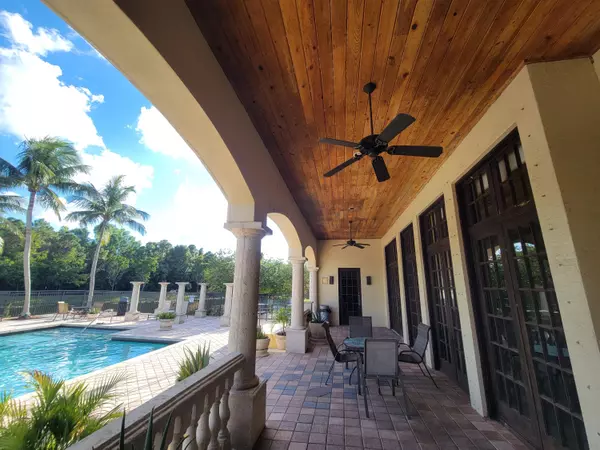 Royal Palm Beach, FL 33411,1400 S Crestwood CT 1409