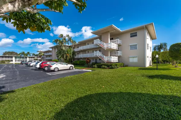 Lake Worth Beach, FL 33461,2991 S Garden DR 106