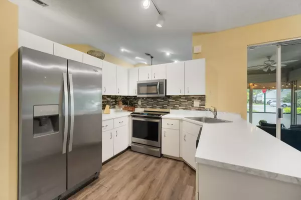 Boynton Beach, FL 33436,7640 Forest Green LN