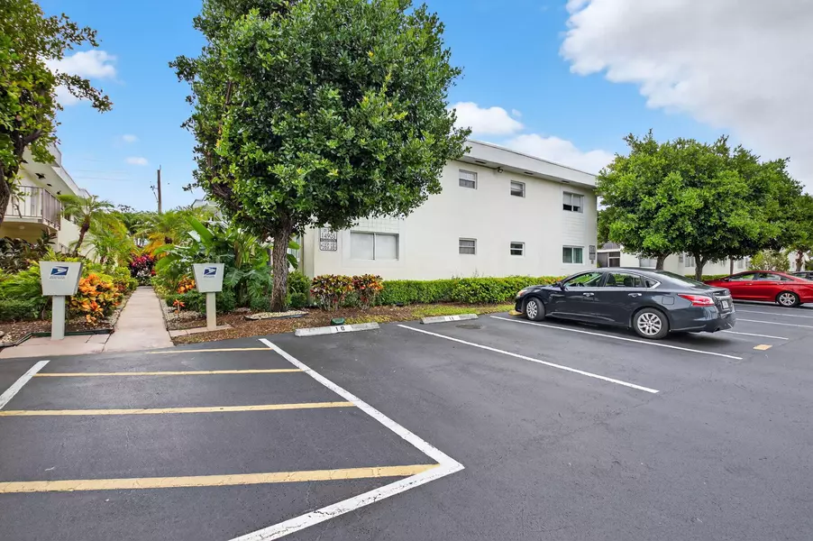 14905 Wedgefield DR 201, Delray Beach, FL 33446
