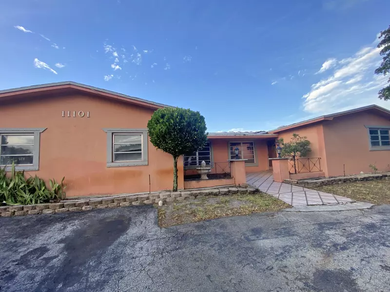 11101 NW 19th ST, Pembroke Pines, FL 33026