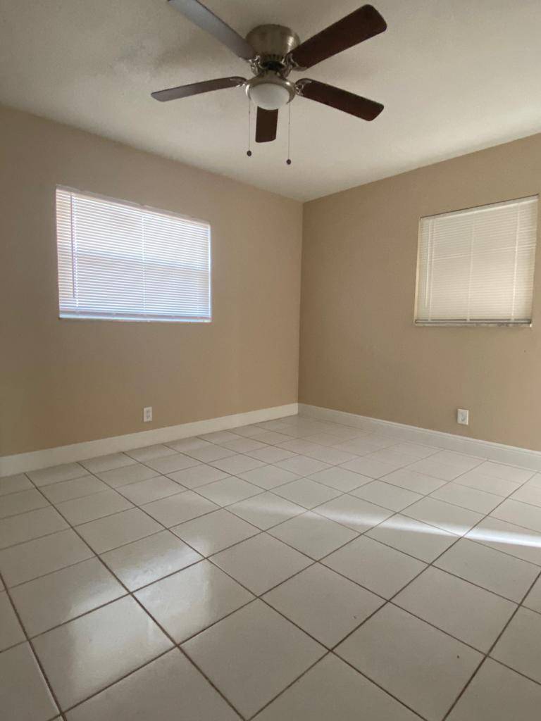 Deerfield Beach, FL 33441,184 SE 10th ST