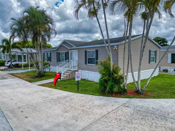 148 Plantation BLVD, Lake Worth, FL 33467